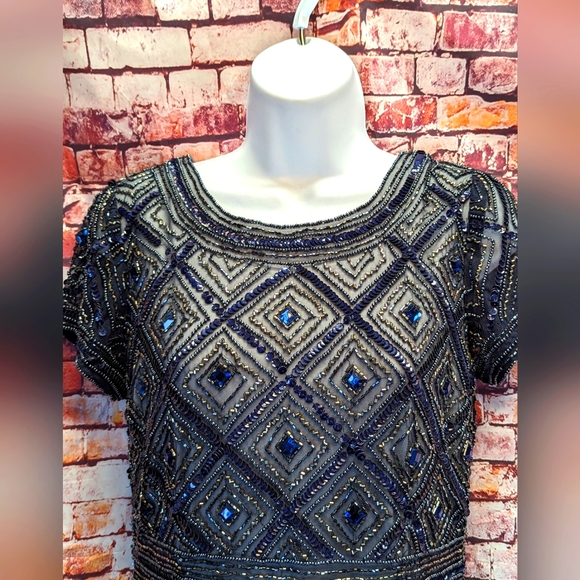 Adriana Papell Gown - Picture 6 of 15